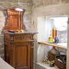 Head Stone bedroom